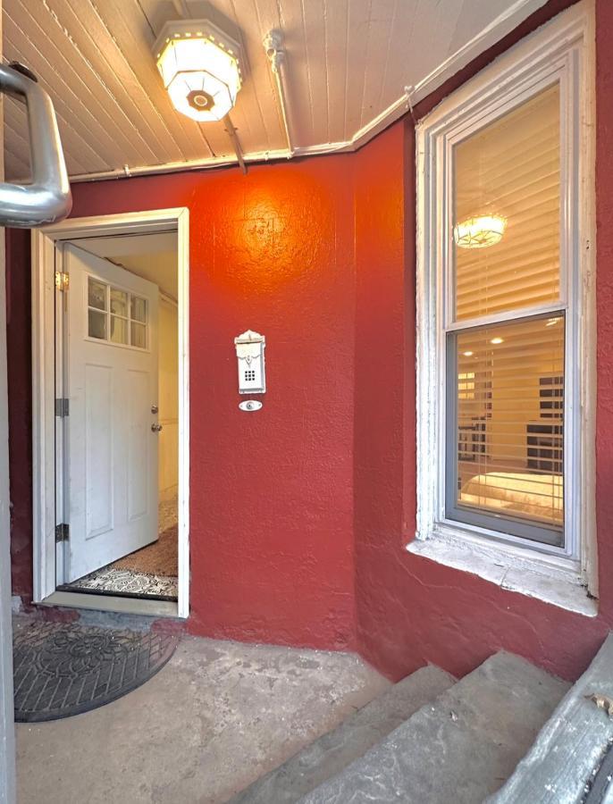 Classical Isbills Row House Close To Nyc Bayonne Exterior foto